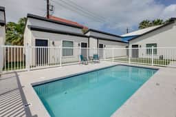 Studio #3 | Island Time Studio w/Pool, near Beach - Image 2