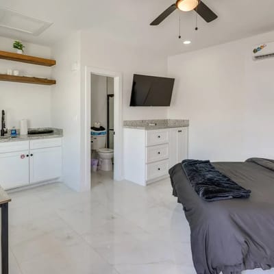 Poolside Studio on Padre (#2)