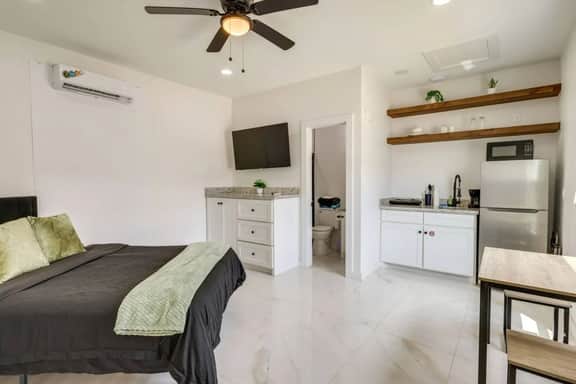 Boutique Coastal Studio w/ Pool