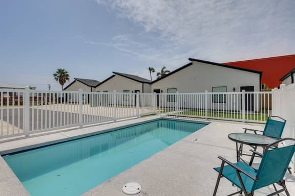 (Studio #11) | South Padre’s Boutique Beach Stay